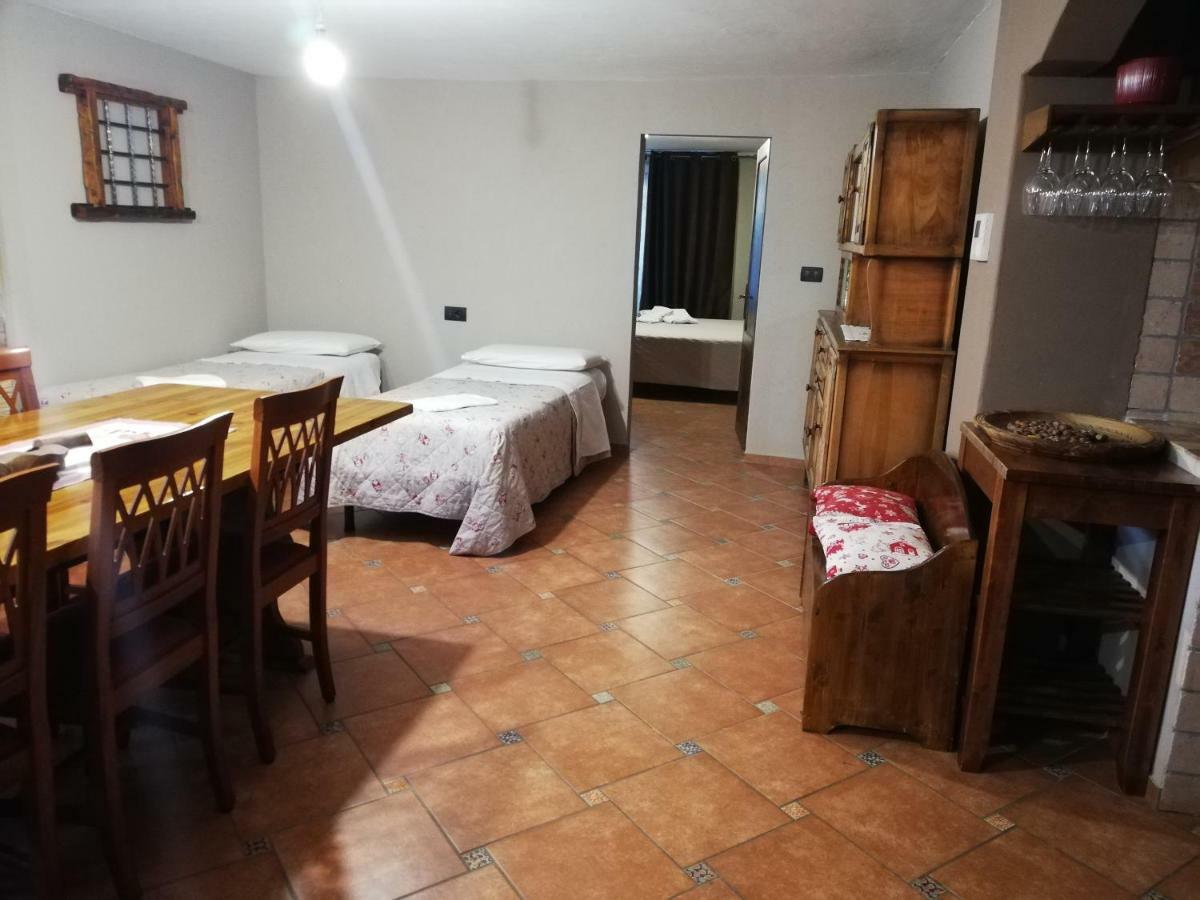 La Taverna Di Elide Aymavilles Exterior foto